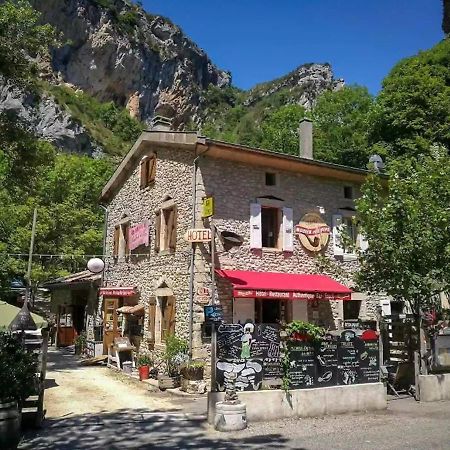 Le Moulin De La Pipe - Logis Hotel Restaurant Plan-de-Baix Екстер'єр фото